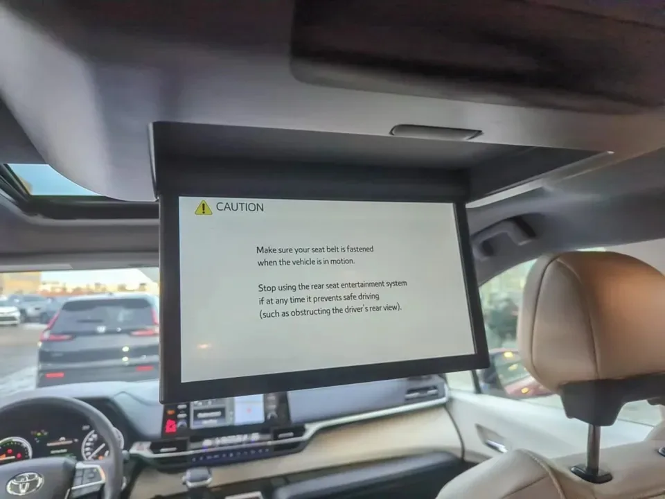 2023 Toyota Toyota 2023 Sienna image indicator(8)