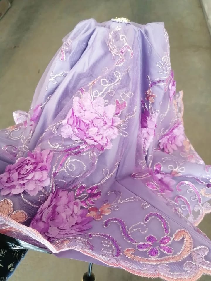 Purple 3D flower Lace Umbrella *IF AD IS UP ITS AVAILABLE* - photo 3