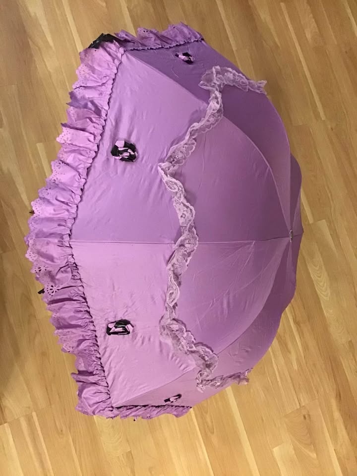 Purple Lace Umbrella *IF AD IS UP ITS AVAILABLE* - photo 2