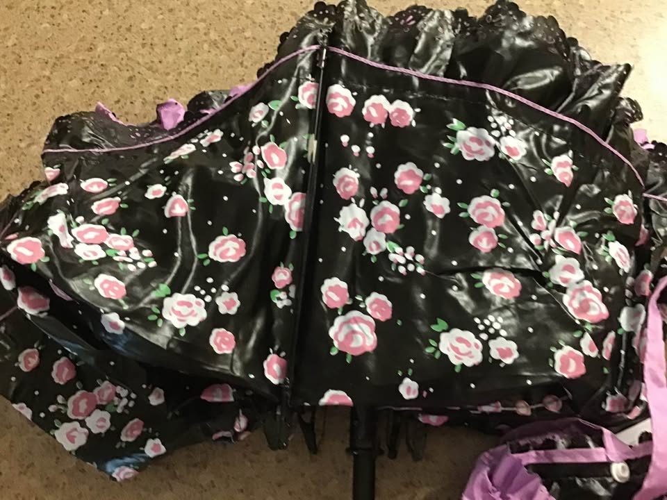 Purple Lace Umbrella *IF AD IS UP ITS AVAILABLE* - photo 4