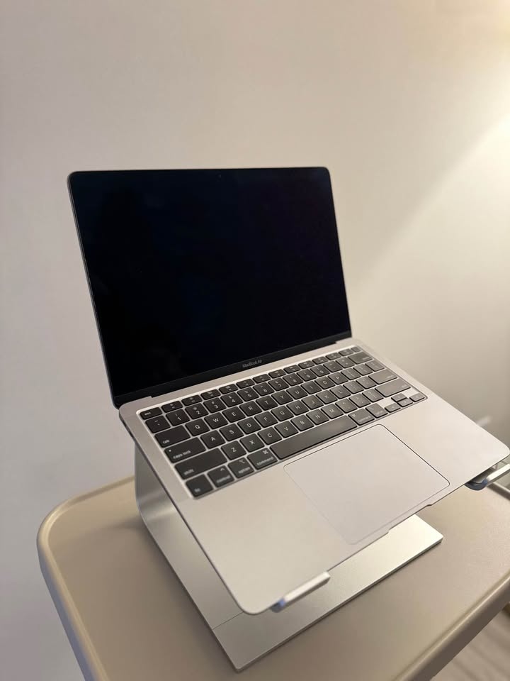 MacBook Air 13-inch (2020) – Mint Condition - photo 5