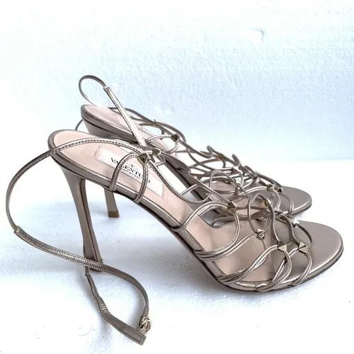 Valentino Garavani Strappy Rockstud Sandal Heel NEW image indicator(4)