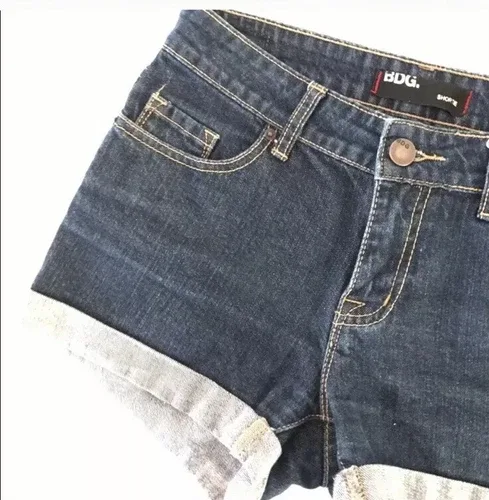 Urban Outfitters Denim Jean Shorts BDG Shortie Size 27 MSRP $79 image indicator(2)