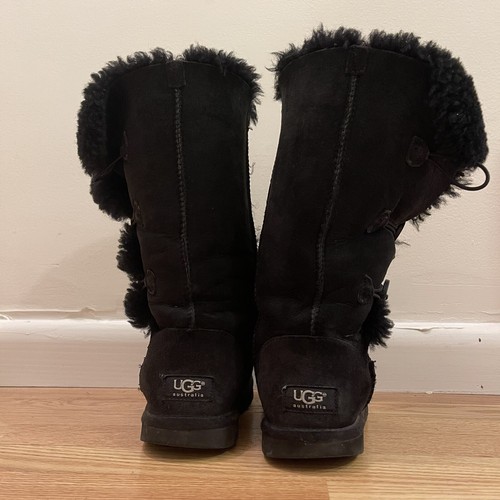 UGG Black Boots - Bailey Button Triplet - Size US 6 EU 37 - photo 3