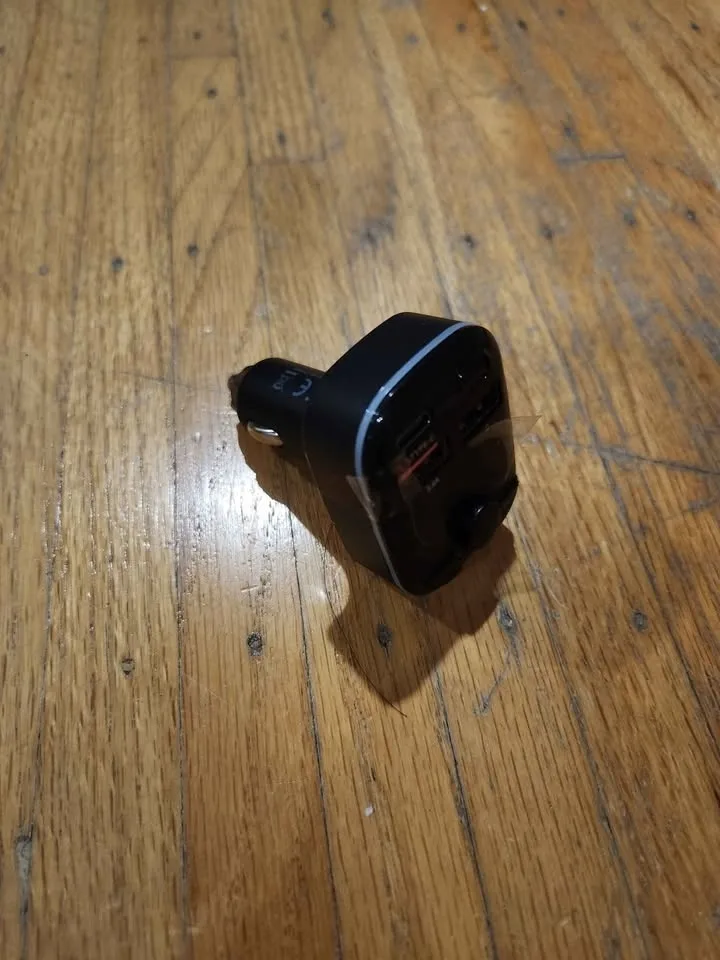 Brand New Car Charger / Bluetooth-FM Transmitter image indicator(2)