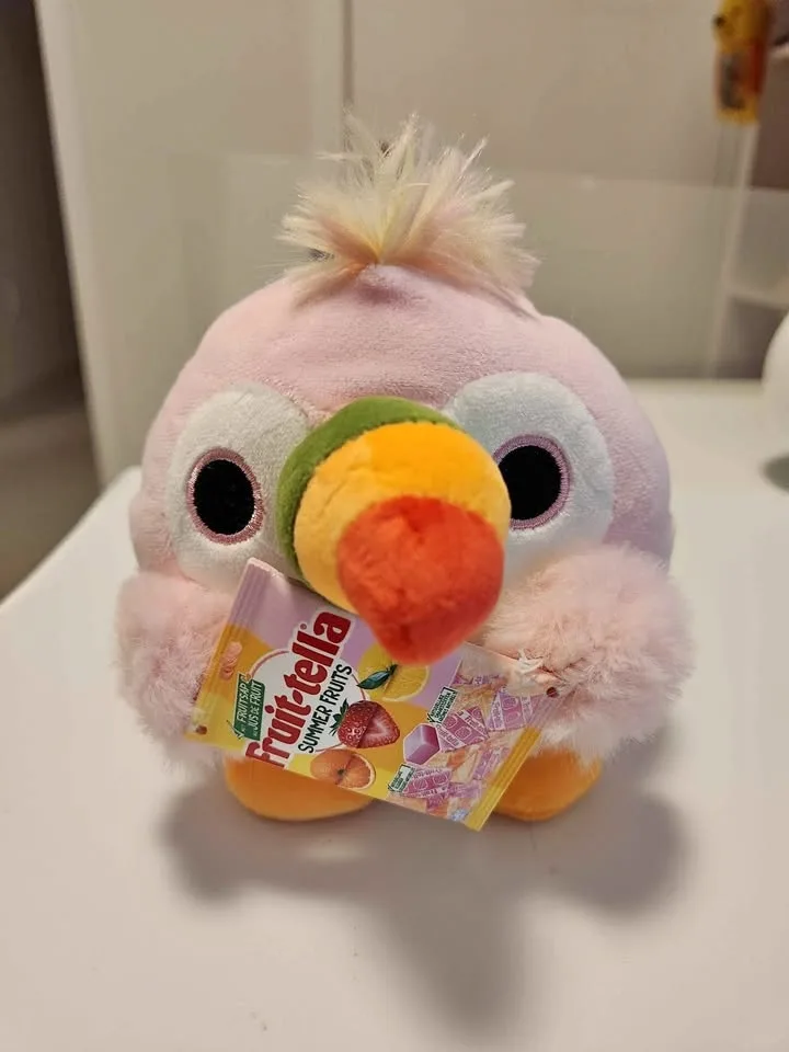 Mini Brand Zuru Snackles - Sally Fruit-tella