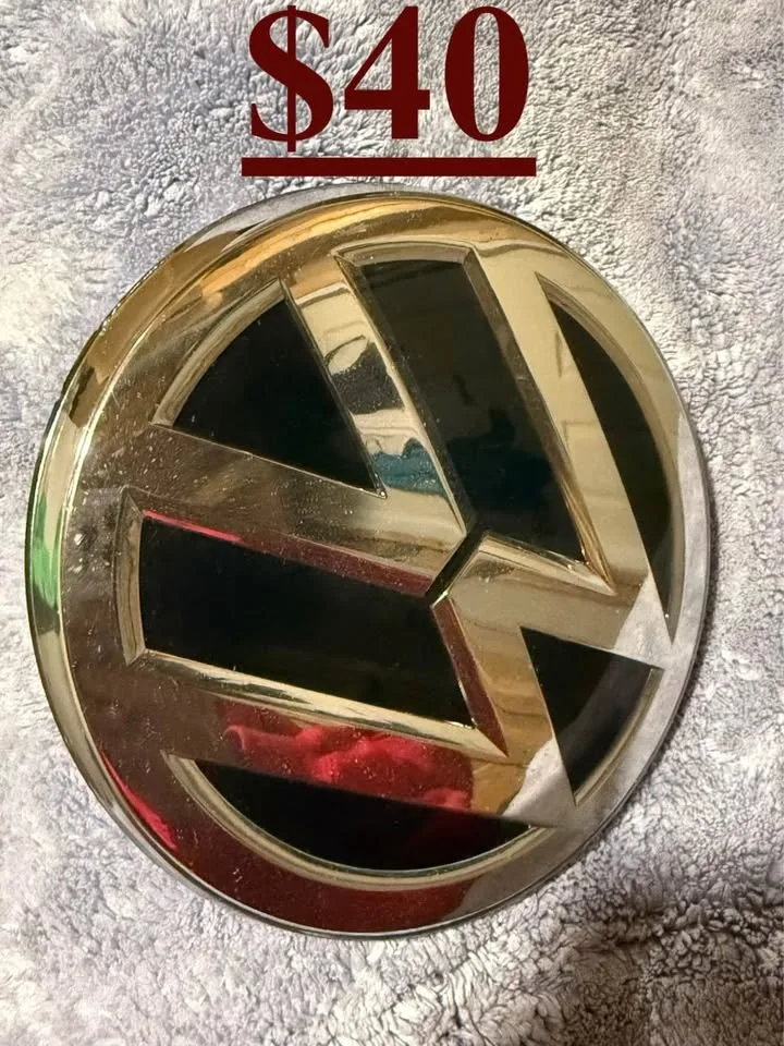 Volkswagen Chrome Emblem image indicator(3)