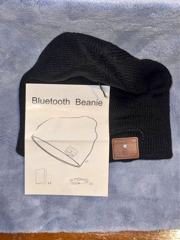 Bluetooth Beanie - Black