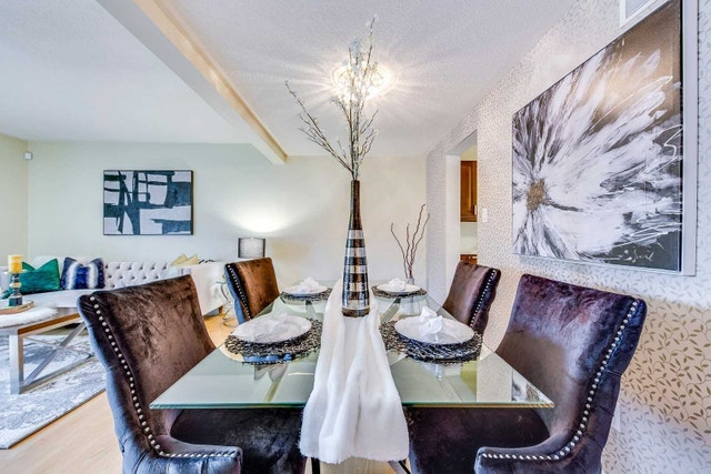 3 Bed 3 Baths Towhouse Meadowvale - photo 2