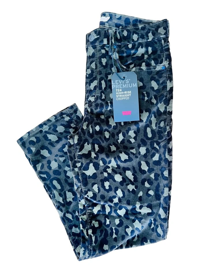 Levi's Sculpt 724 Velvet Jeans Size 30W (10) - photo 2