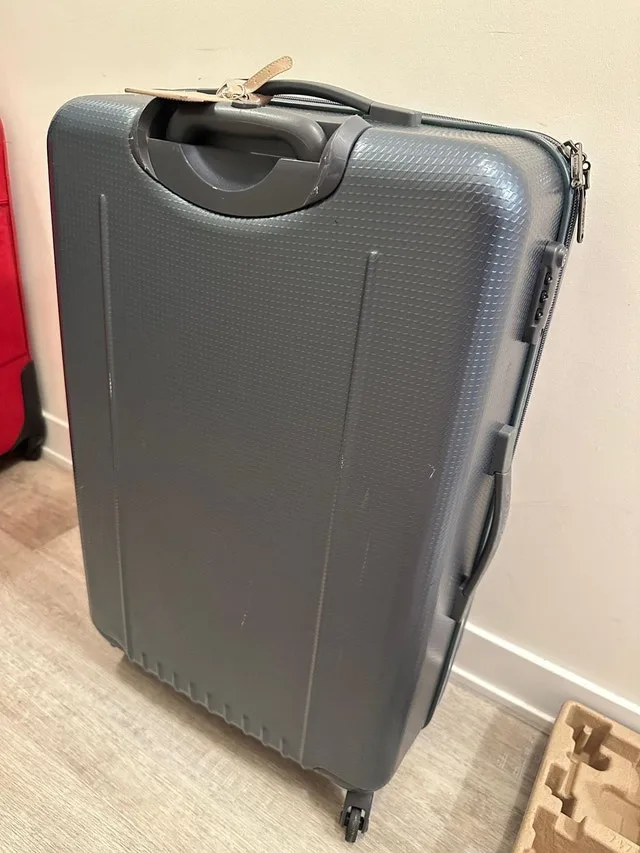 26” x17” suitcase image indicator(2)