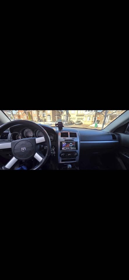 2010 Dodge Charger SXT - photo 4