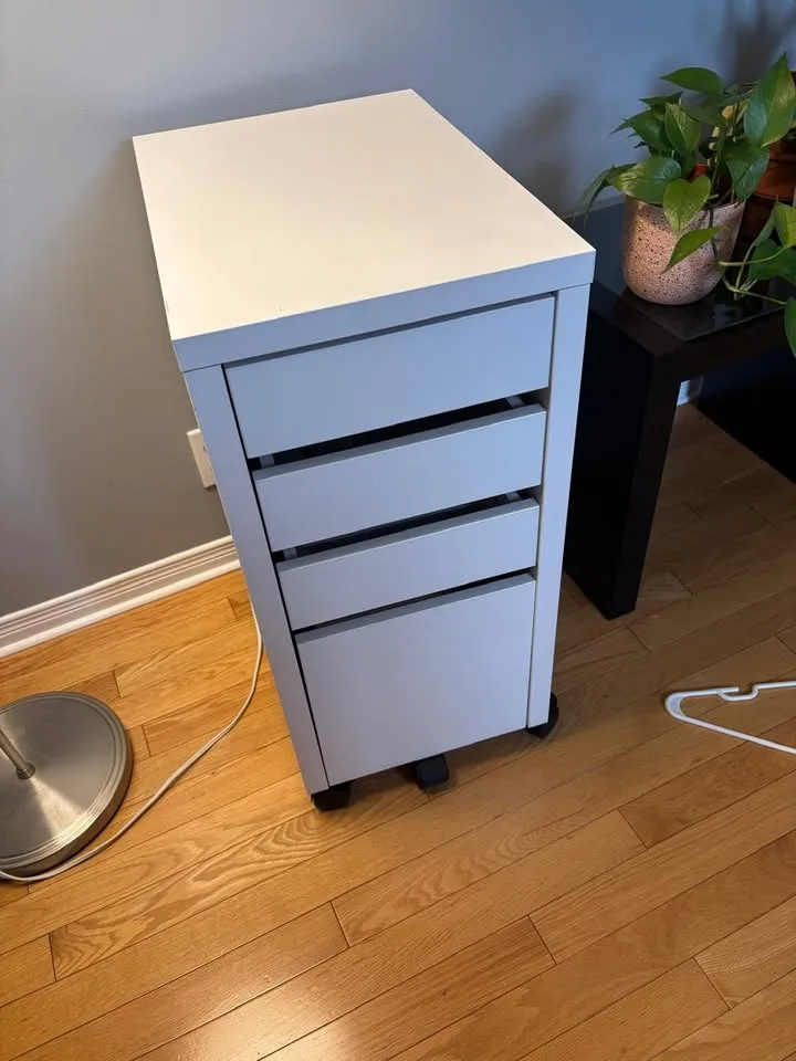 IKEA MICKE Drawer Unit image indicator(2)