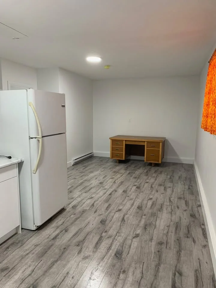 2 Beds 1 Bath House image indicator(7)