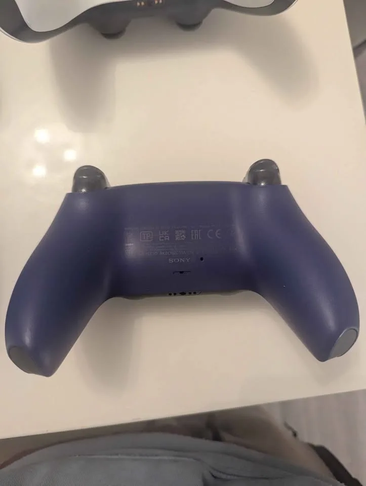 Four PlayStation 5 controllers image indicator(8)