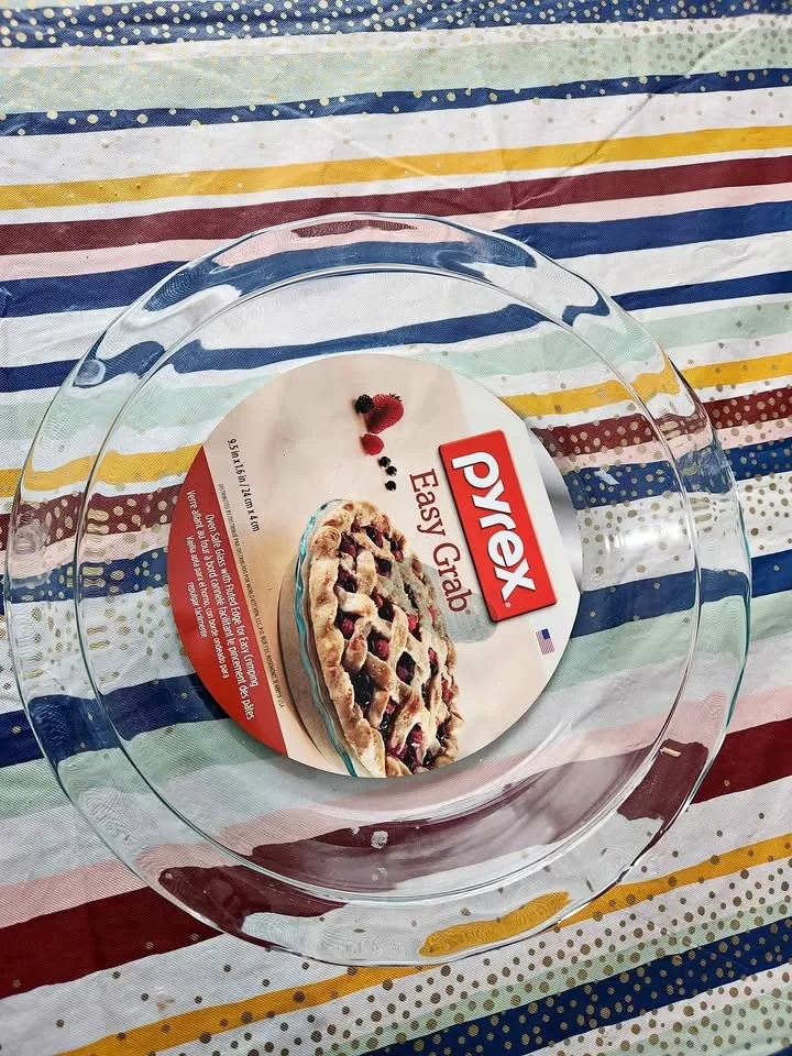 Pyrex pie plate