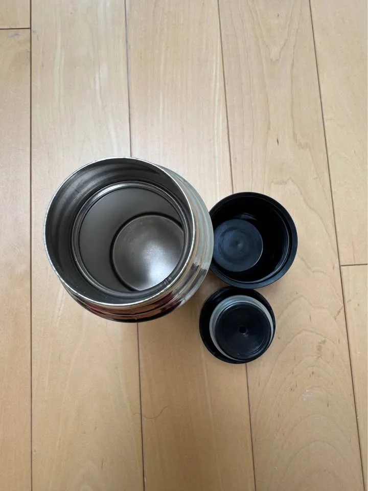 BRAND NEW Stainless Steel Thermos / Water Bottle 500 mL image indicator(3)