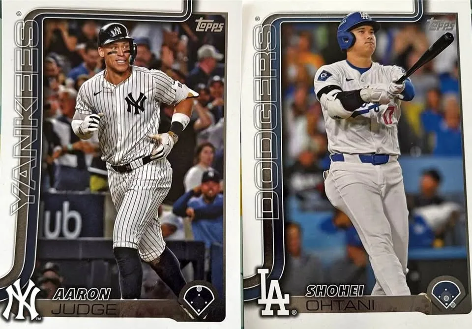 Topps Ohtani & Judge Oversized Cards