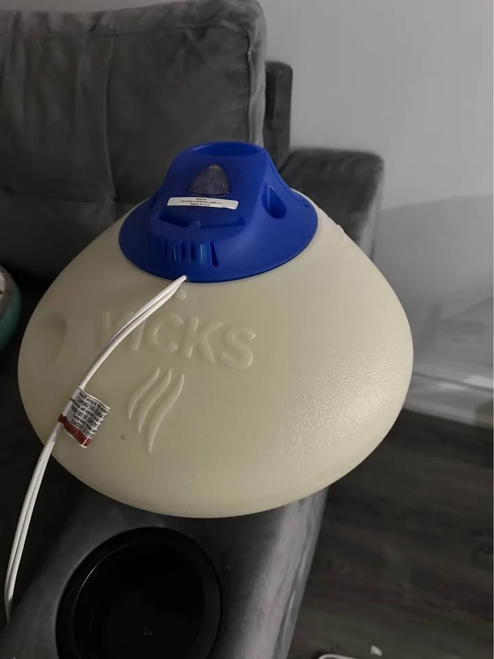 🌬️ Vicks Warm Mist Humidifier – Great Condition! image indicator(2)
