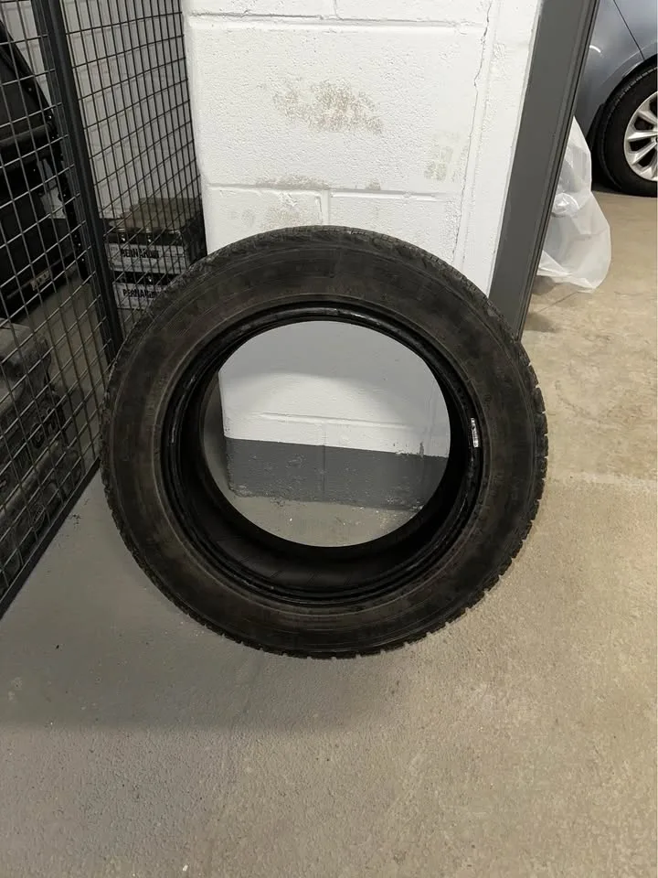 4 winter tires – 205/55 R16 (Michelin X-Ice Snow) image indicator(4)