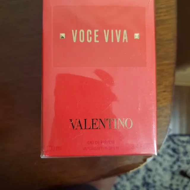 Valentino Voce Viva image indicator(2)