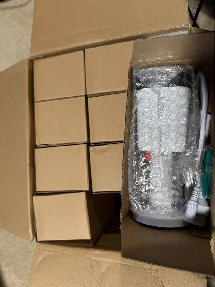 Wireless security camera system with extra cameras image indicator(3)