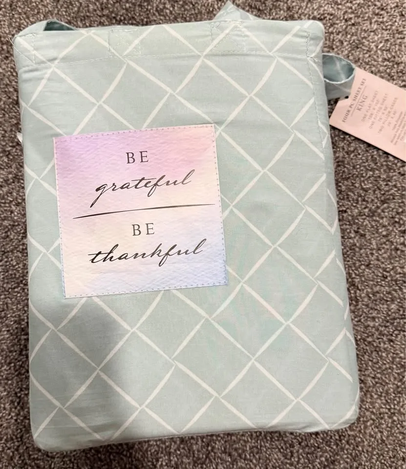 King size bedsheet set