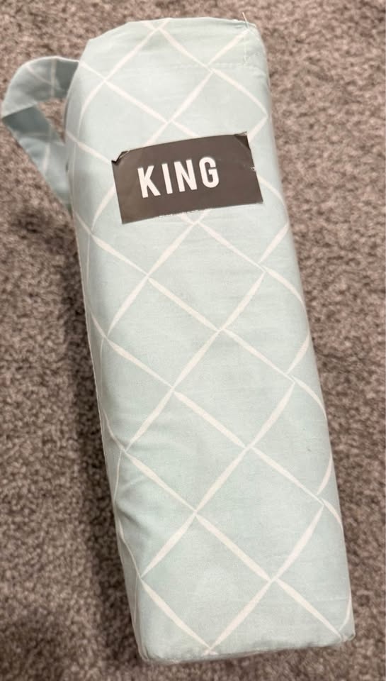 King size bedsheet set - photo 3