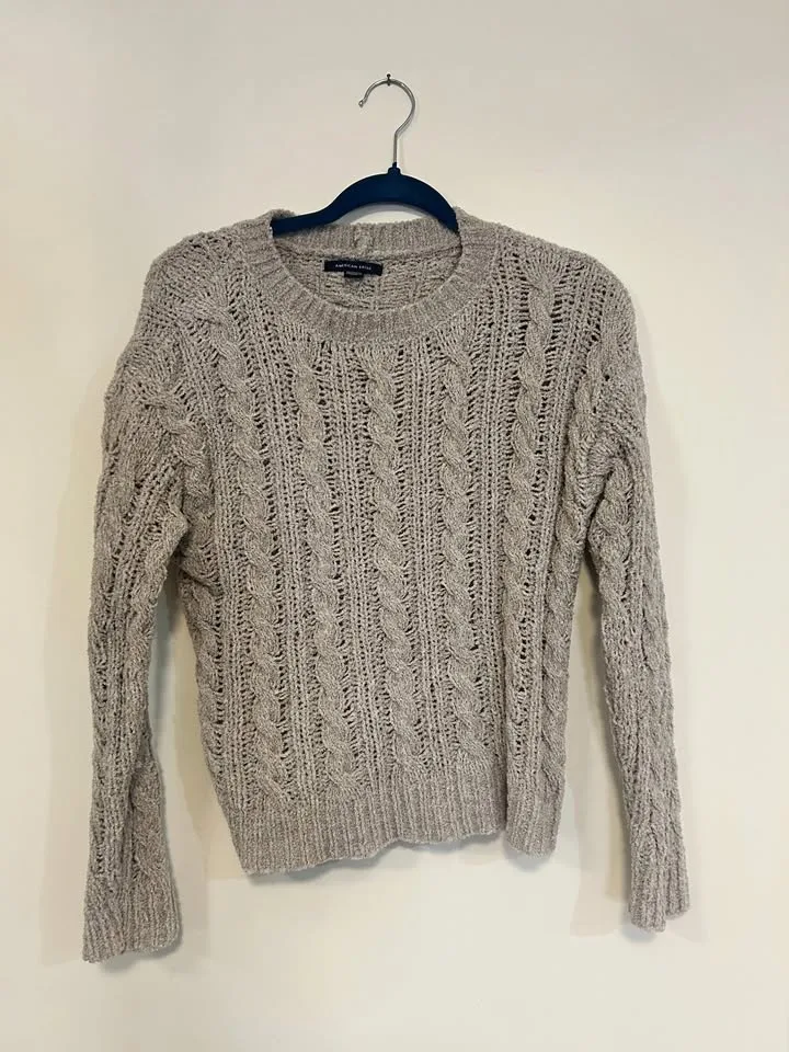 American Eagle Knitted Sweater
