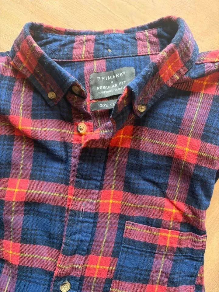 Mens Size Small and Medium Dress shirt bundle image indicator(2)