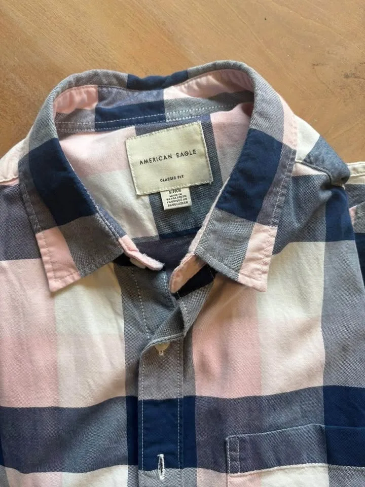 Mens Size Small and Medium Dress shirt bundle image indicator(3)