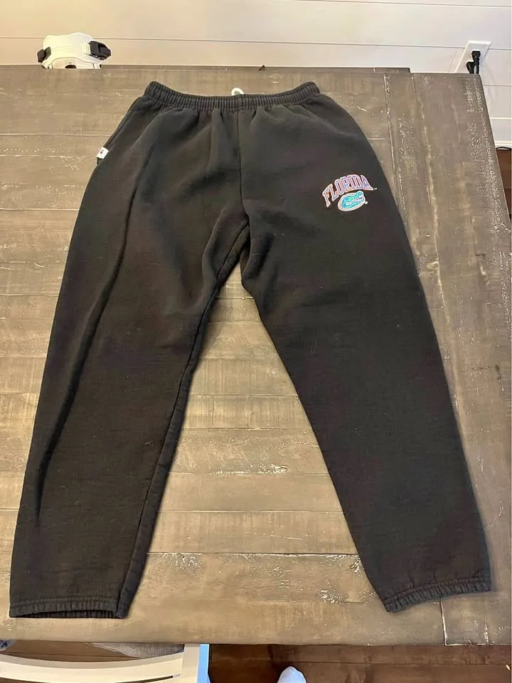 Russell Athletic UF Gators Sweatpants - Men’s (Medium)