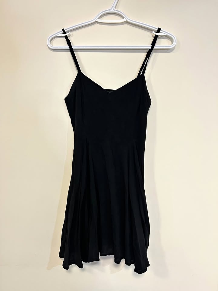 Aritzia Talula Lipinski Black Dress