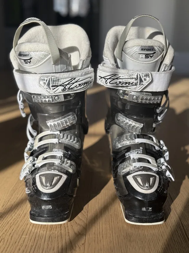 Atomic S Hawk 80 Ski Boots