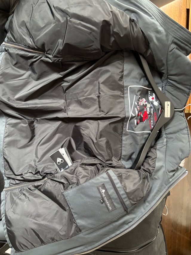 Moose Knuckles 3Q Men’s Winter Jacket Gray Medium Black Small - photo 5