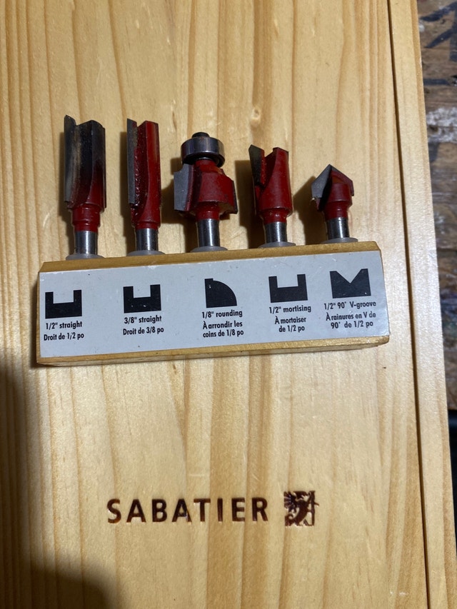 Router bit sets