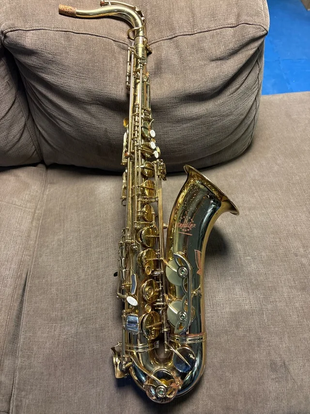 H. KreIsler Saxophone with case