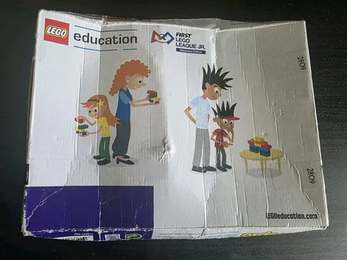 LEGO Education Boomtown Build Set 2000460 image indicator(2)