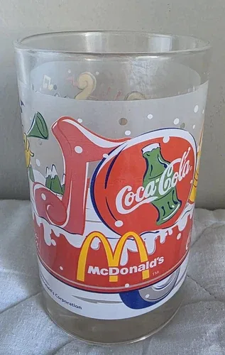 2001 McDonald's Christmas ‘Birdie’ Glass Tumbler image indicator(2)