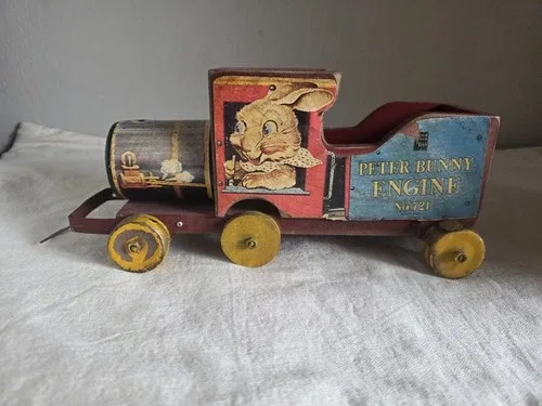 Vintage Pull Toy Peter Bunny Engine No. 721 image indicator(2)