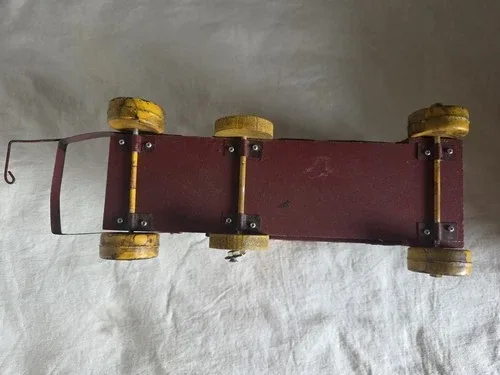 Vintage Pull Toy Peter Bunny Engine No. 721 image indicator(4)