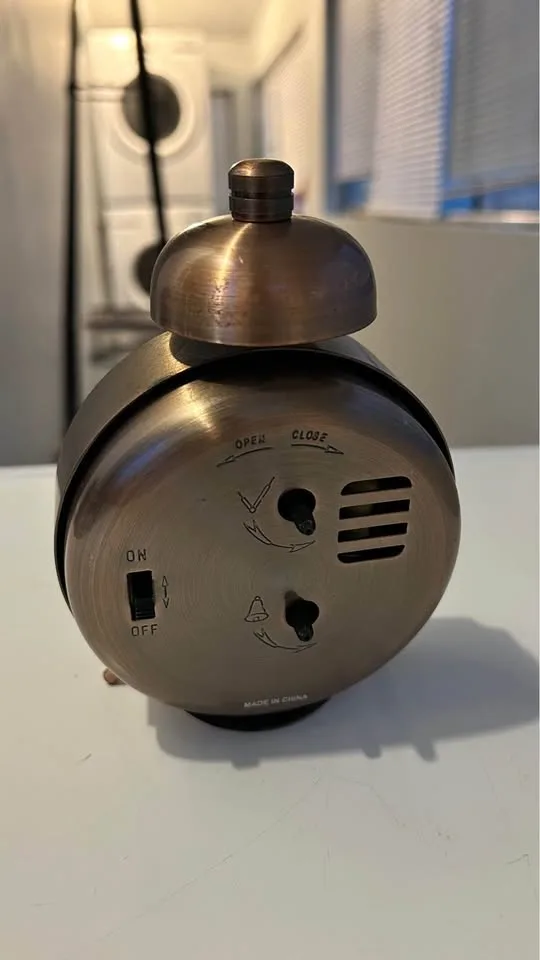 Bronze alarm clock image indicator(2)