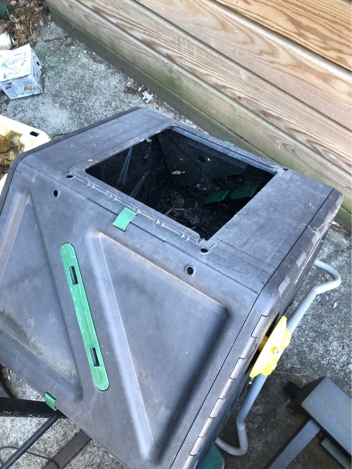 27 Gallon Composting Tumbler - photo 2