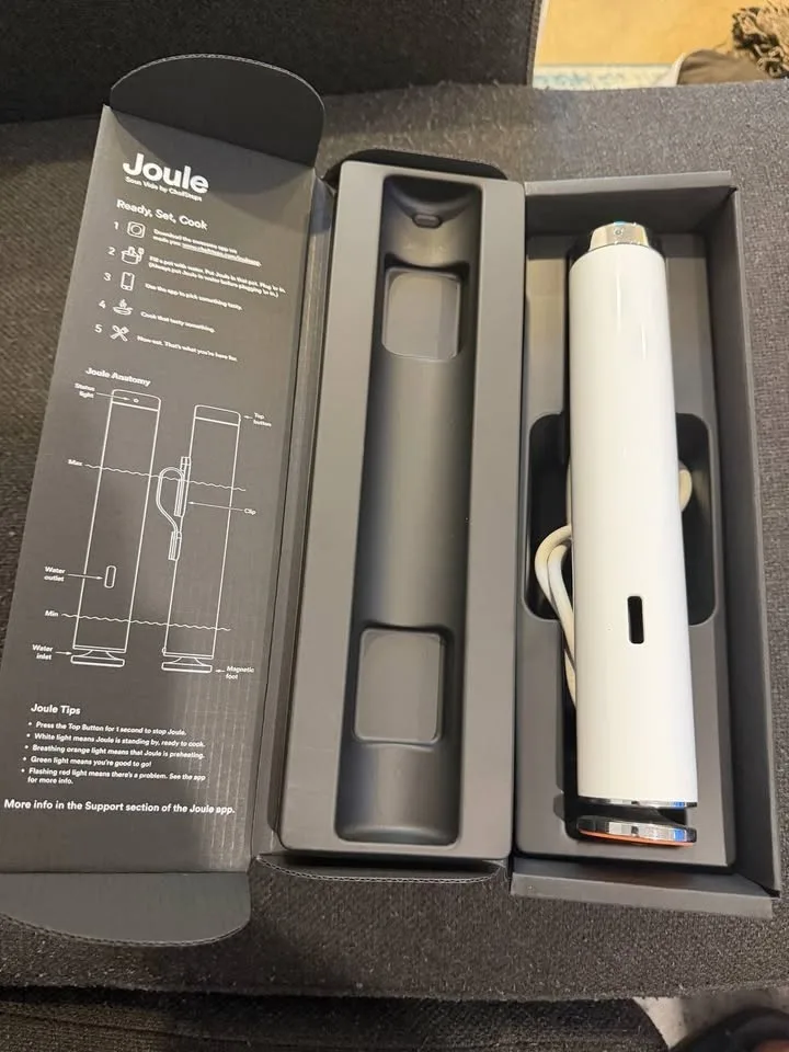 Chefsteps Joule (Now Breville Joule) Sous vide cooker image indicator(3)