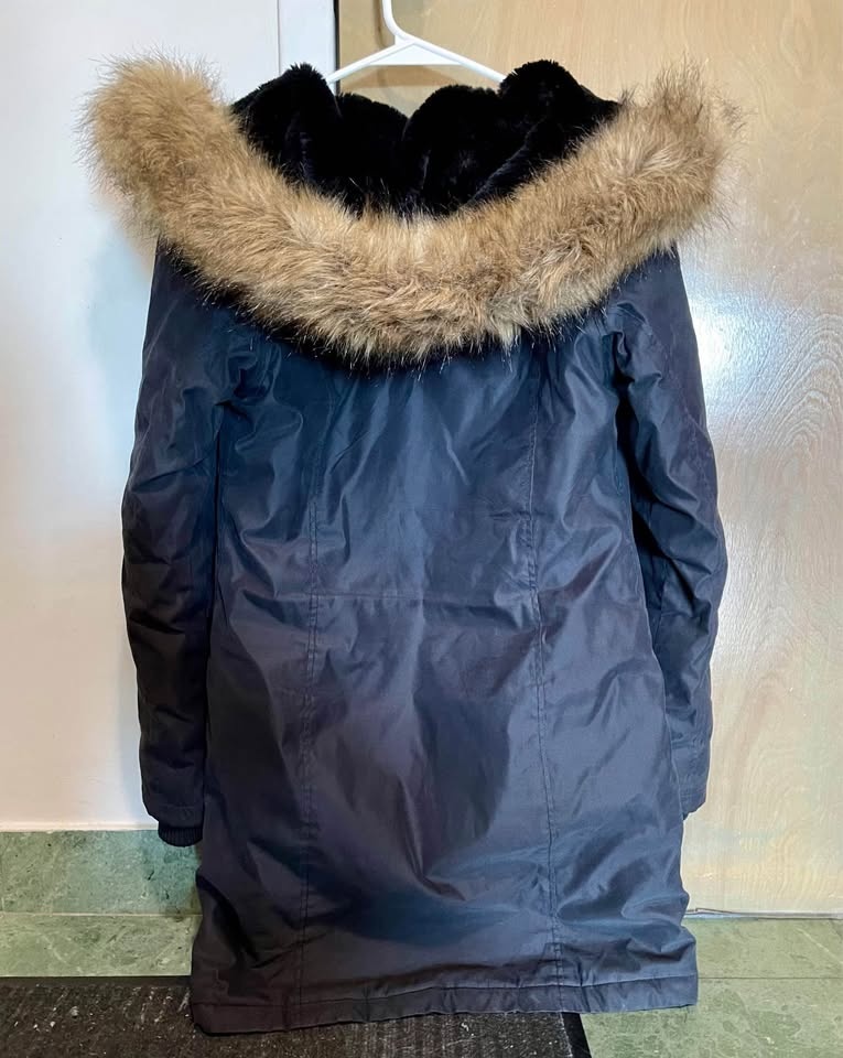 Aritzia- TNA Aspen long black parka jacket - photo 4