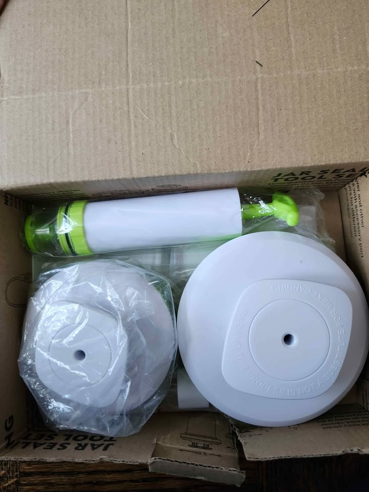 Mason Jar Vacuum Sealer Kit - photo 2