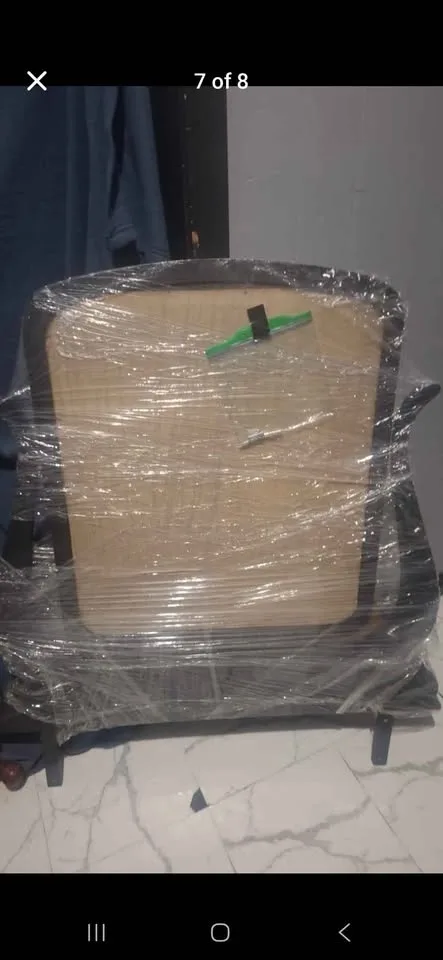 Wood Dresser and Mirror image indicator(7)