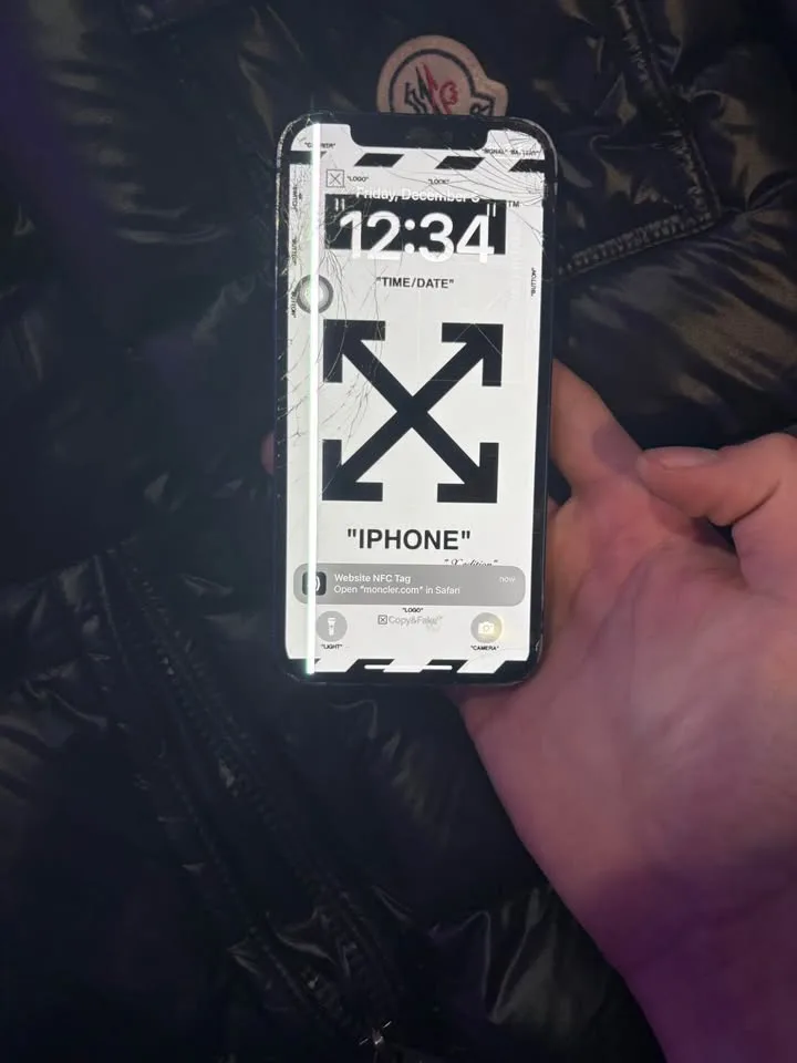 Moncler maya size 2 image indicator(10)