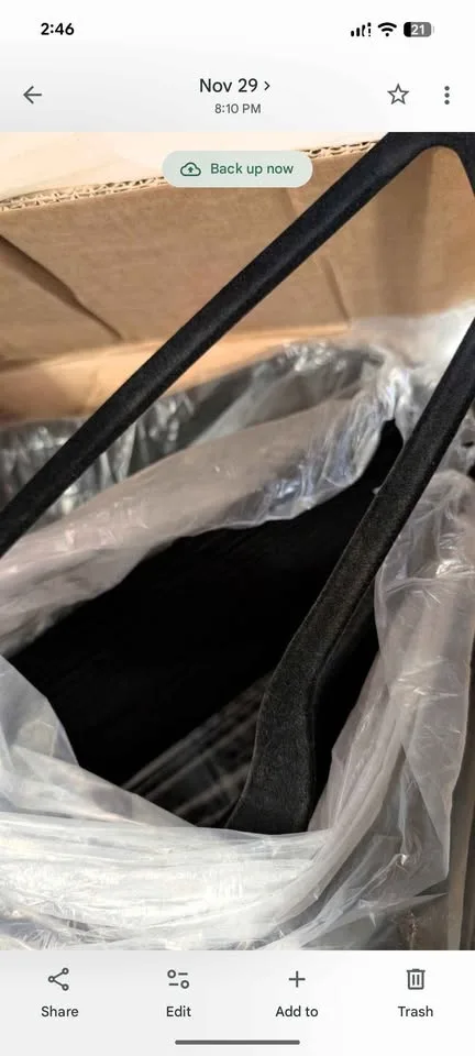 Pack of 12 - non slip premium quality clothes hangers image indicator(3)