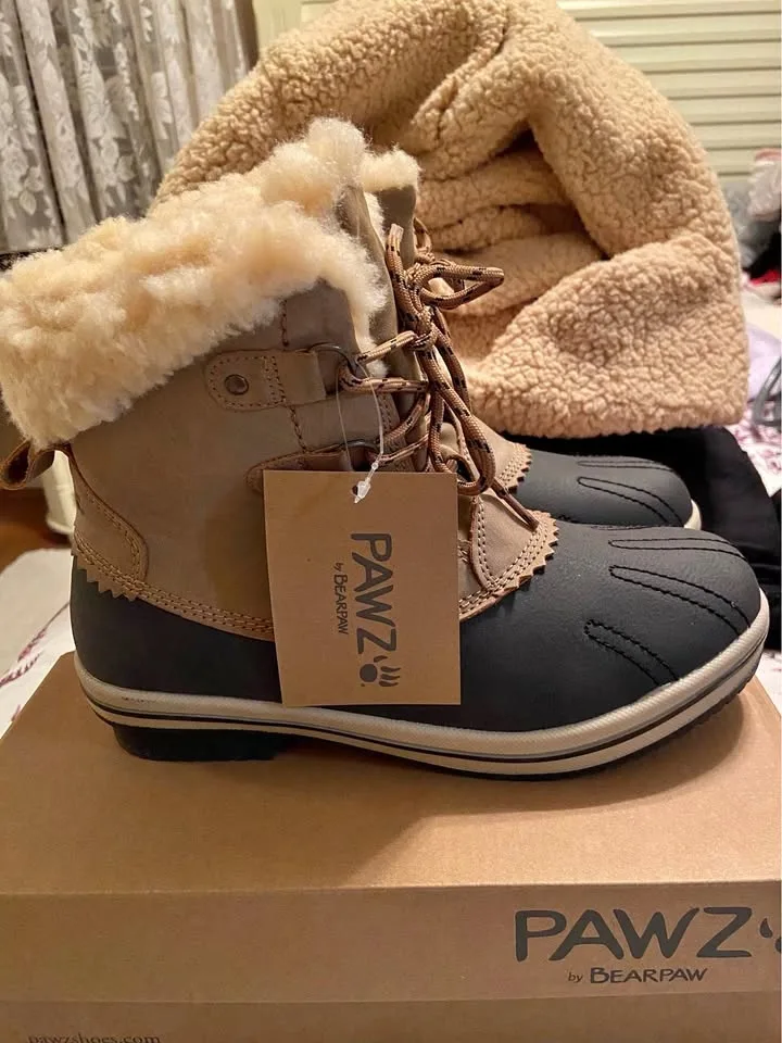 Women’s Bear Paw Warm Winter Boots, 9M, NIB. #Cleanout